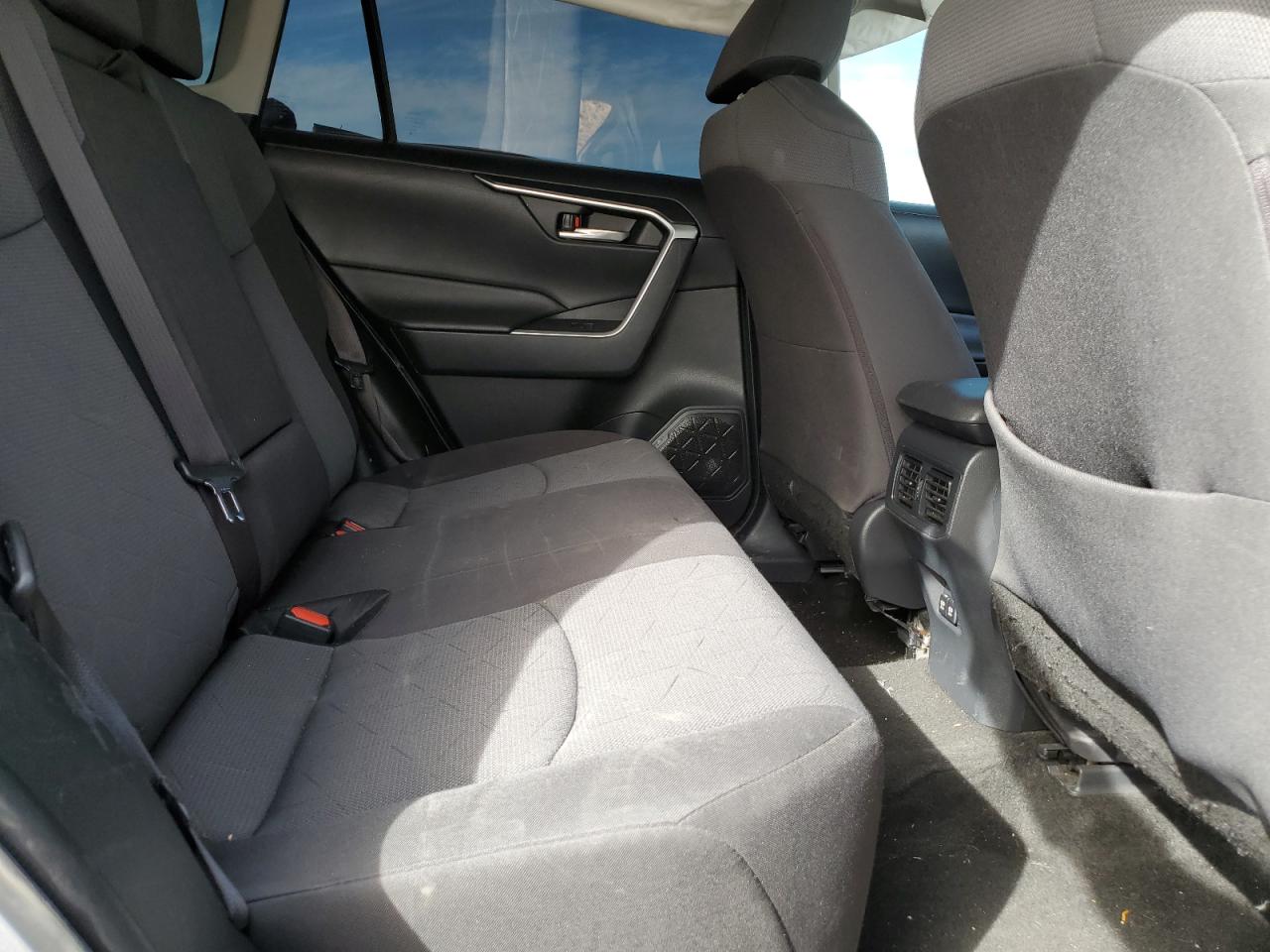 JTMW1RFV8KD003741 2019 Toyota Rav4 Xle