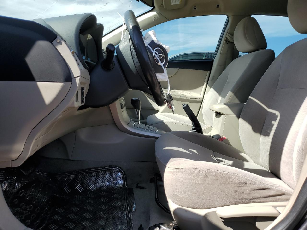 JTDBU4EE0BJ103327 2011 Toyota Corolla Base