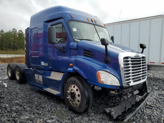 Lot #2339960167 2014 FREIGHTLINER CASCADIA 1 salvage car