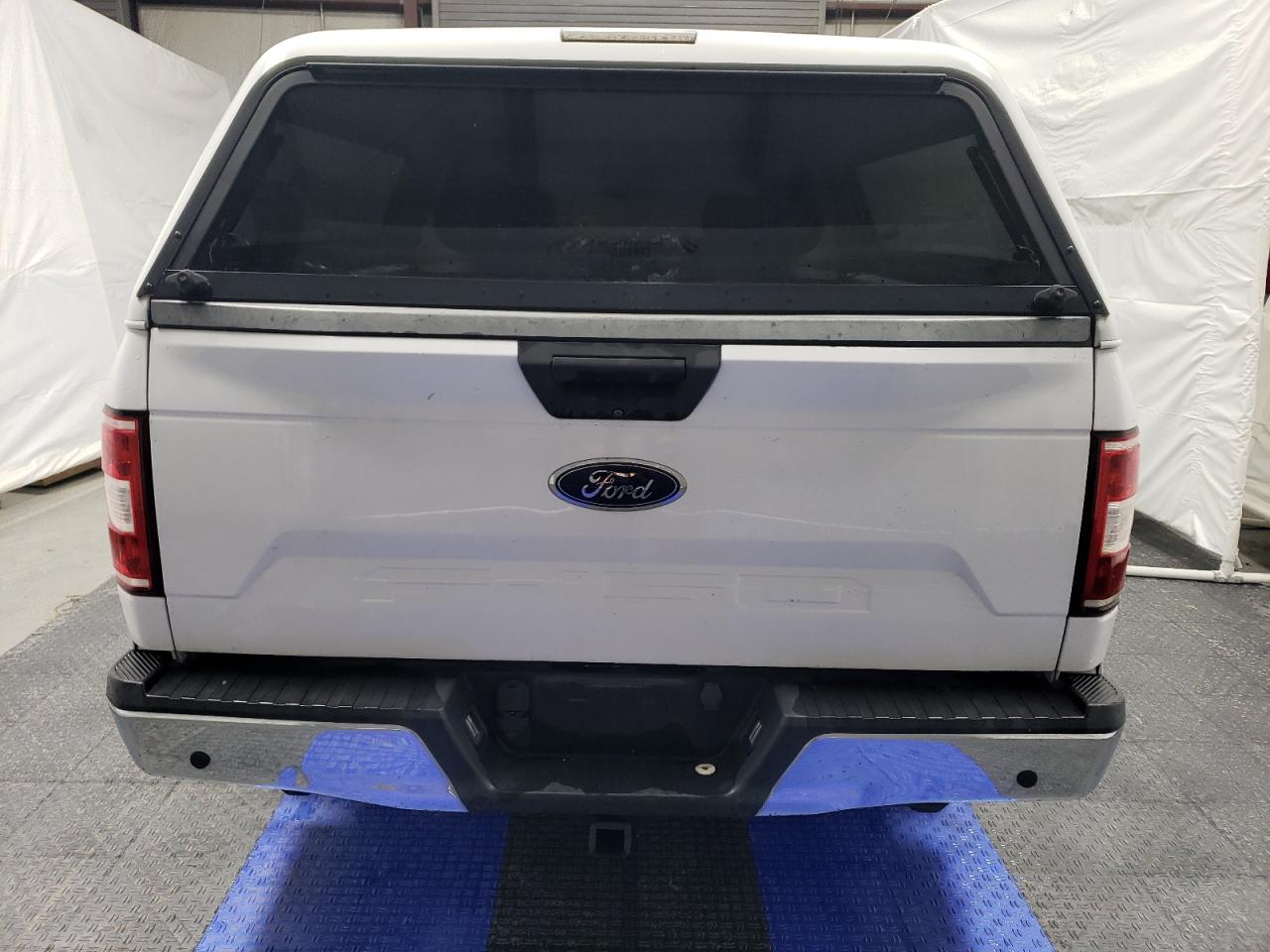 2018 Ford F150 Super Cab vin: 1FTEX1CB8JKE81822