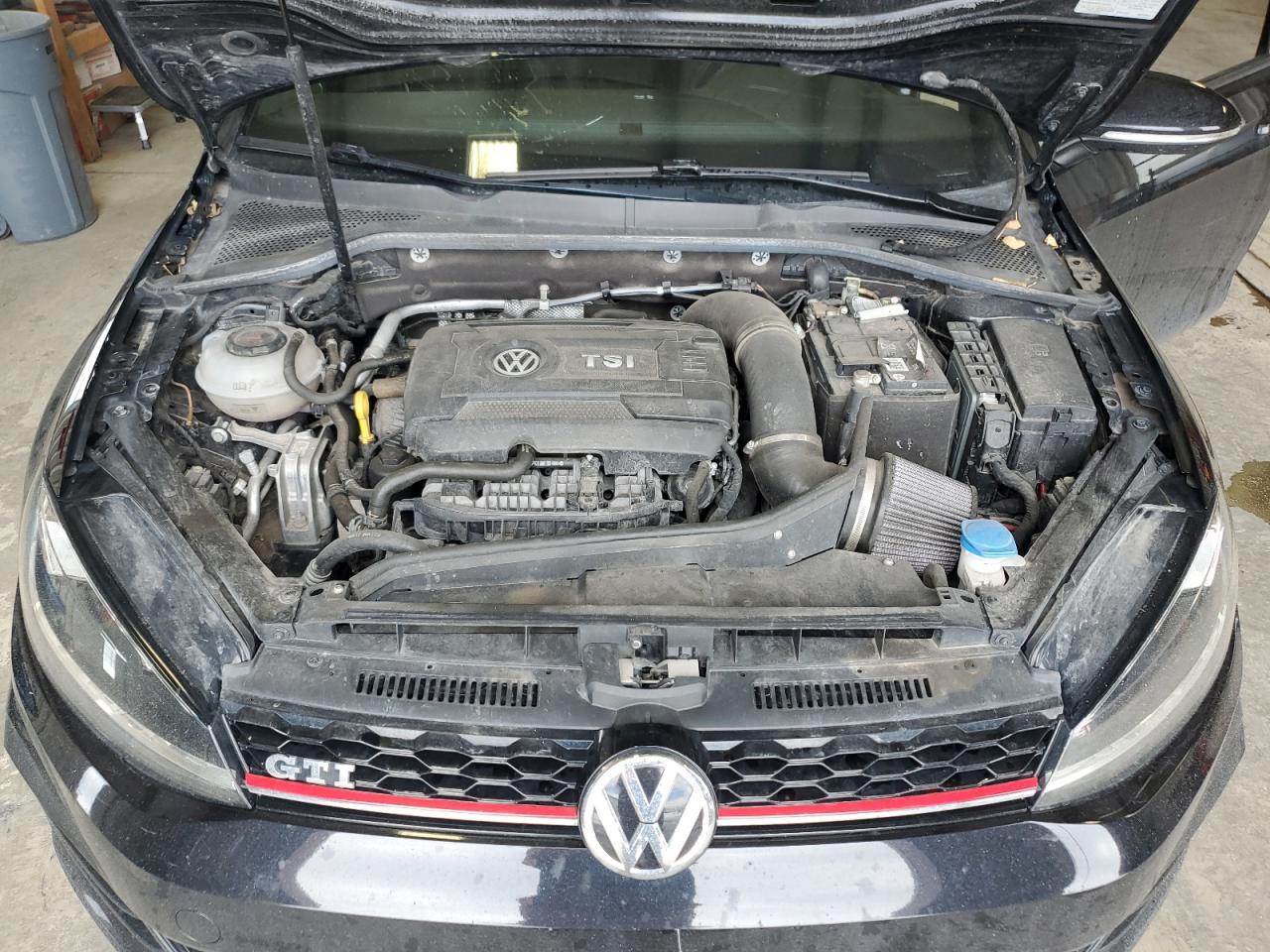 3VW447AU7JM289003 2018 Volkswagen Gti S/Se