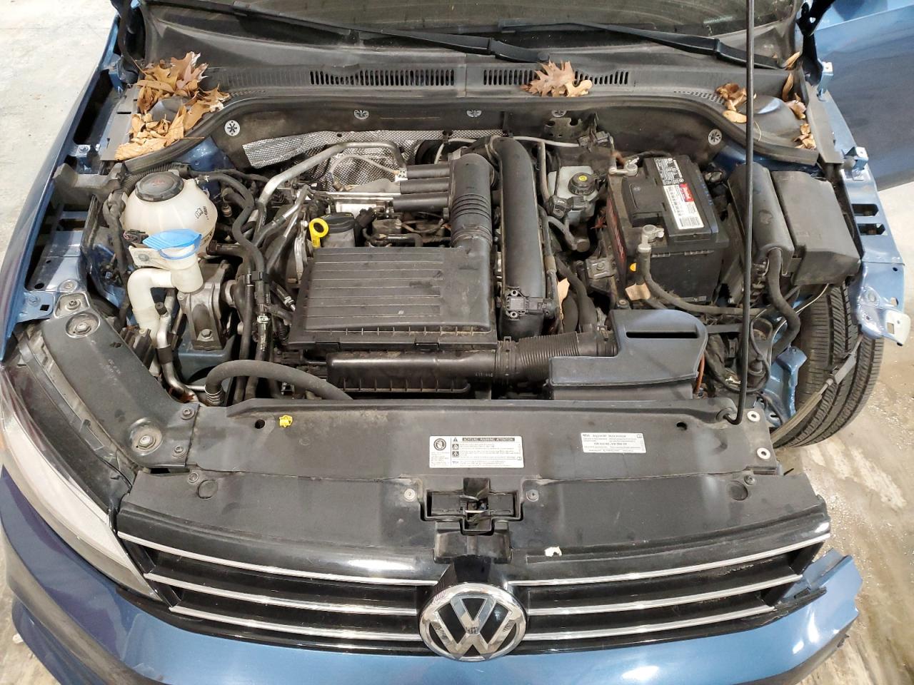 3VWDB7AJ5JM262748 2018 Volkswagen Jetta Se