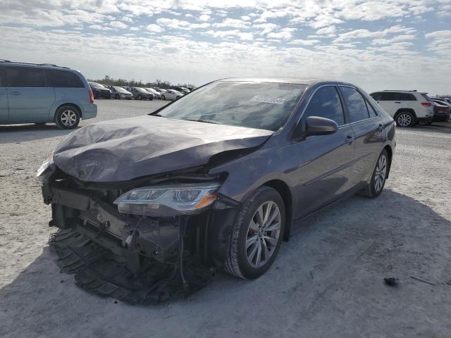 Lot #2494497505 2015 TOYOTA CAMRY XSE salvage car