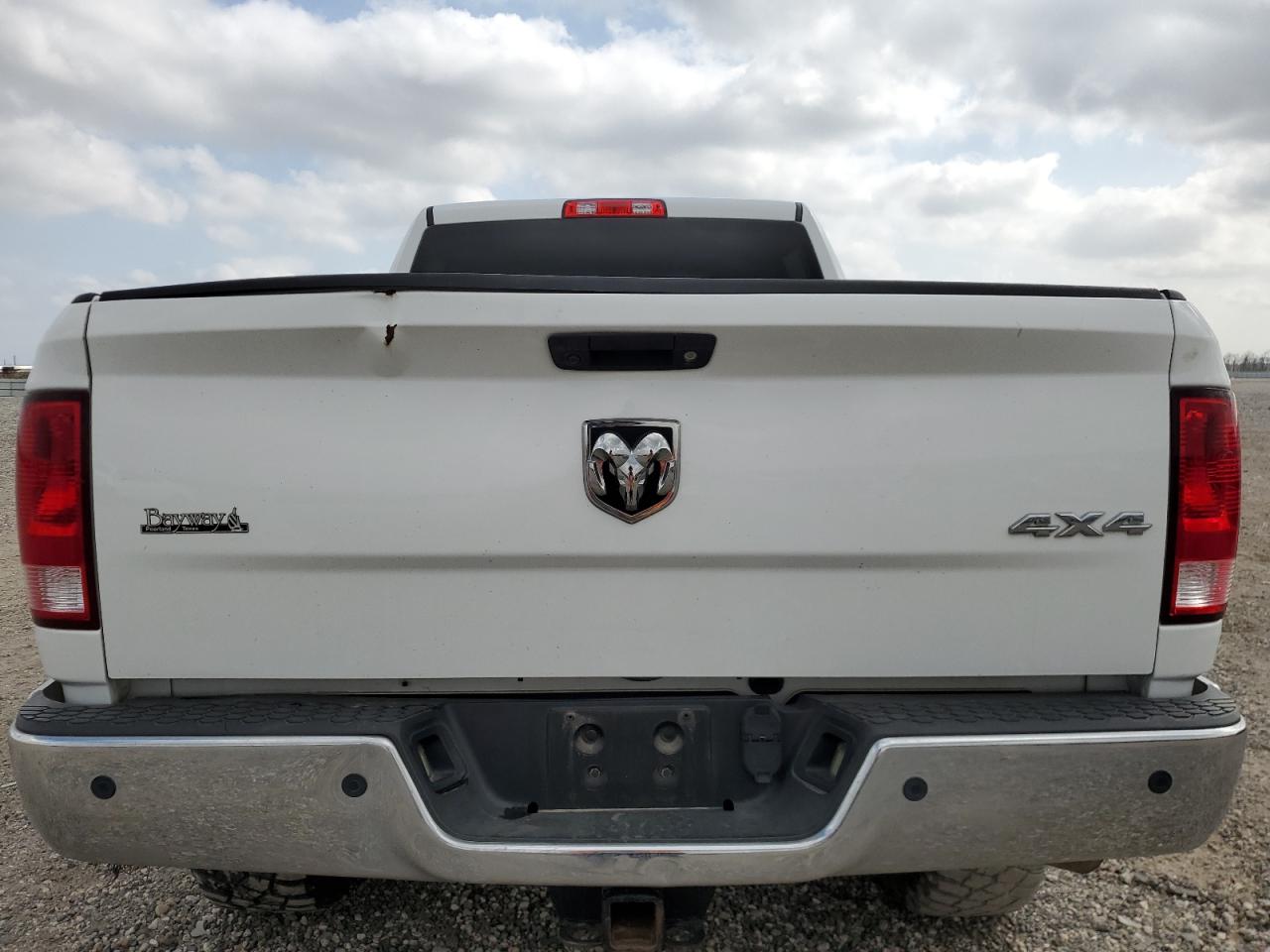 2018 Ram 2500 St vin: 3C6UR5CL7JG379934