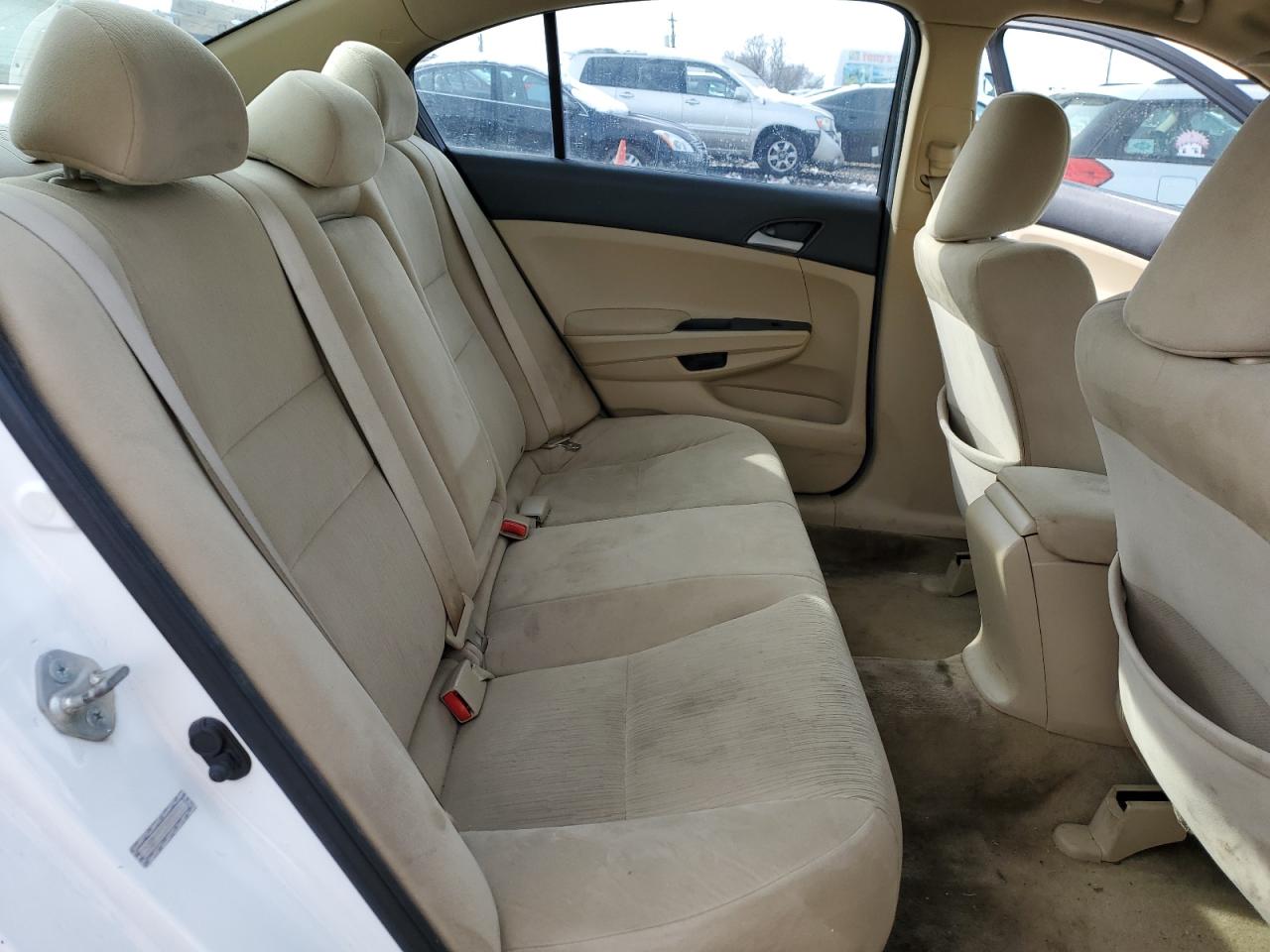 1HGCP2F33BA147711 2011 Honda Accord Lx