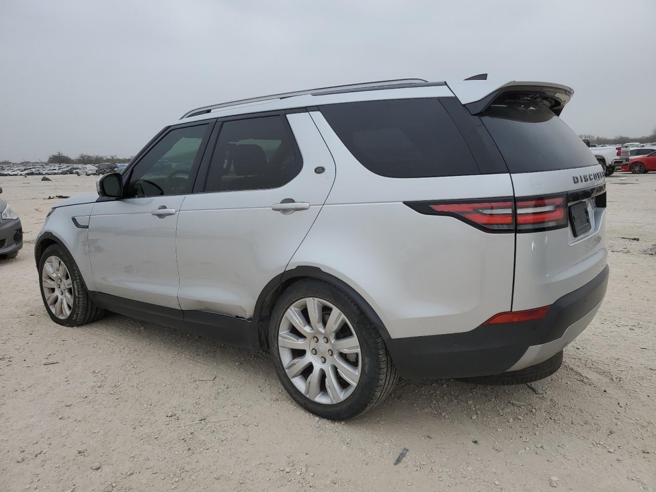 SALRRBBV4HA040274 2017 Land Rover Discovery Hse