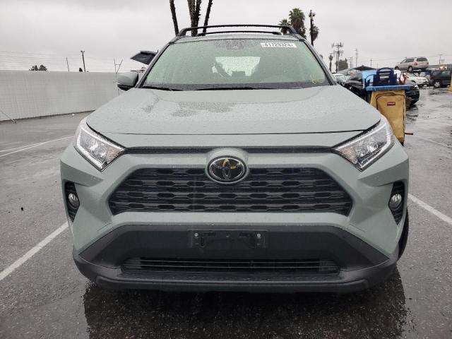 2019 TOYOTA RAV4 XLE - JTMP1RFV7KD026366