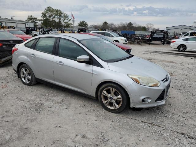 Vin: 1fadp3f2xdl372883, lot: 43351914, ford focus se 20134
