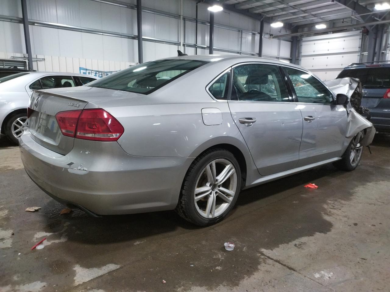 1VWBM7A33DC012840 2013 Volkswagen Passat Se