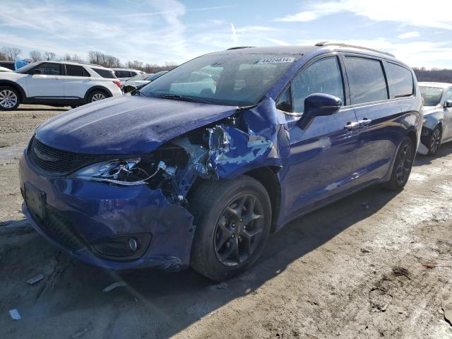 Lot #2489852795 2018 CHRYSLER PACIFICA L salvage car