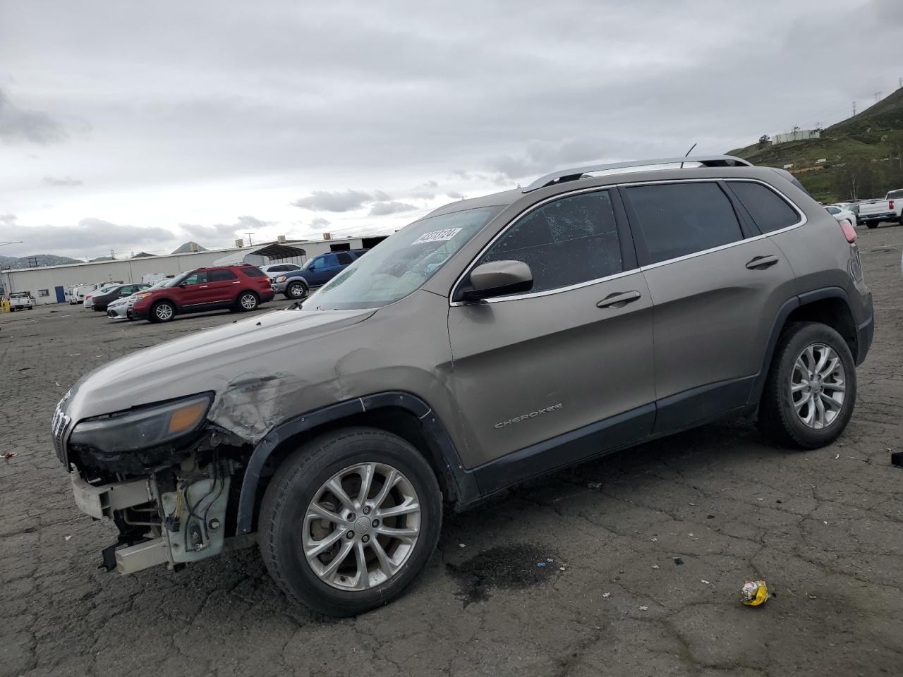 2019 Jeep Cherokee Latitude vin: 1C4PJLCX8KD159432