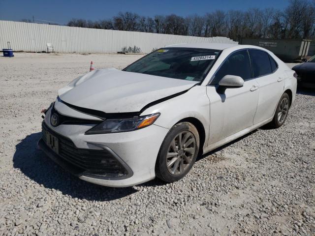 Lot #2404798864 2022 TOYOTA CAMRY LE salvage car