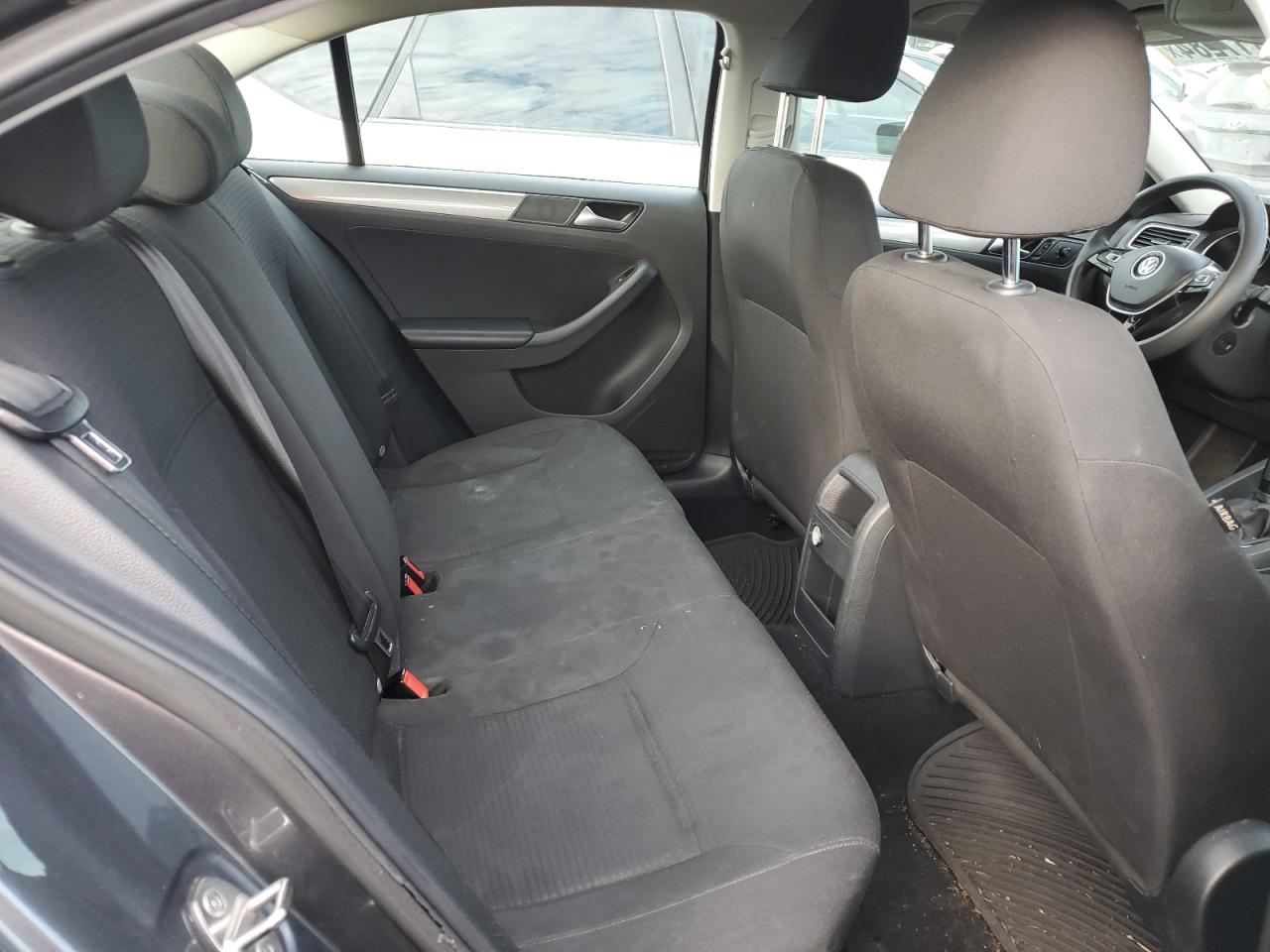 3VWD67AJ6GM403050 2016 Volkswagen Jetta Se