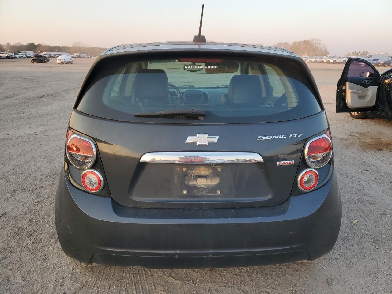 1g1je6sb6f4132603 1G1JE6SB6F4132603 2015 Chevrolet Sonic Ltz