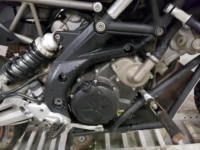 2011 APRILIA DORSODURO - ZD4SMC008BS000614