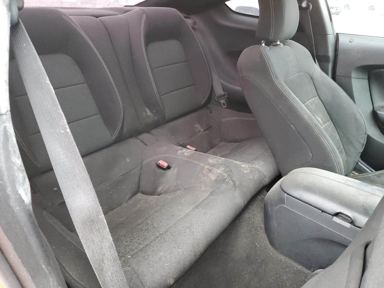 1FA6P8AM1F5338076 2015 Ford Mustang