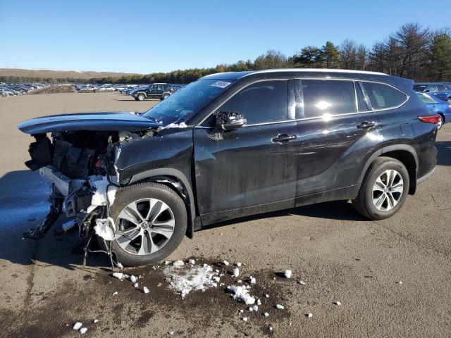 VIN 5TDGZRBH0MS526465 2021 Toyota Highlander, Xle no.1