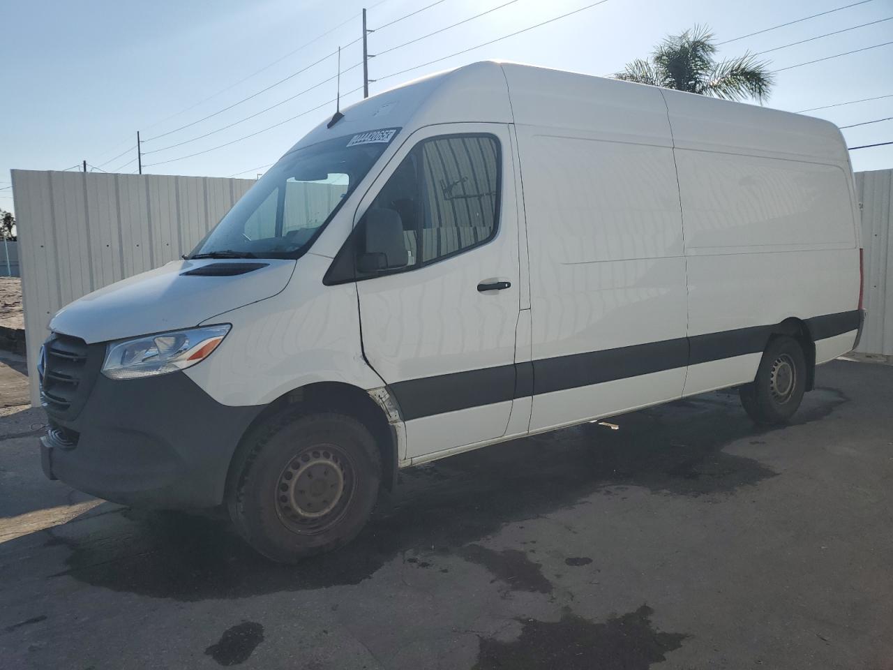 MERCEDES-BENZ SPRINTER 2500