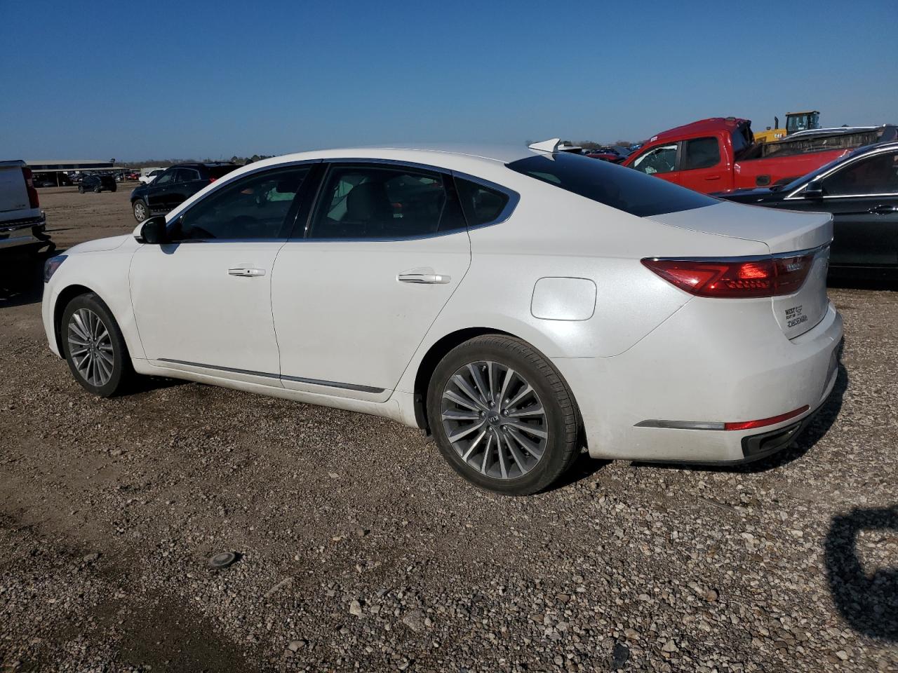 KIA CADENZA PREMIUM