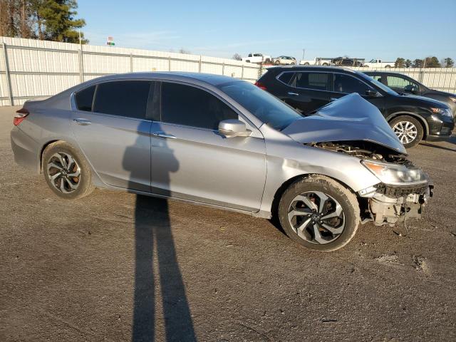 2017 HONDA ACCORD EX 1HGCR2F77HA108089