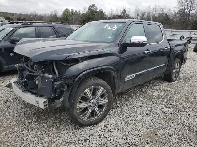 TOYOTA TUNDRA CREWMAX CAPSTONE