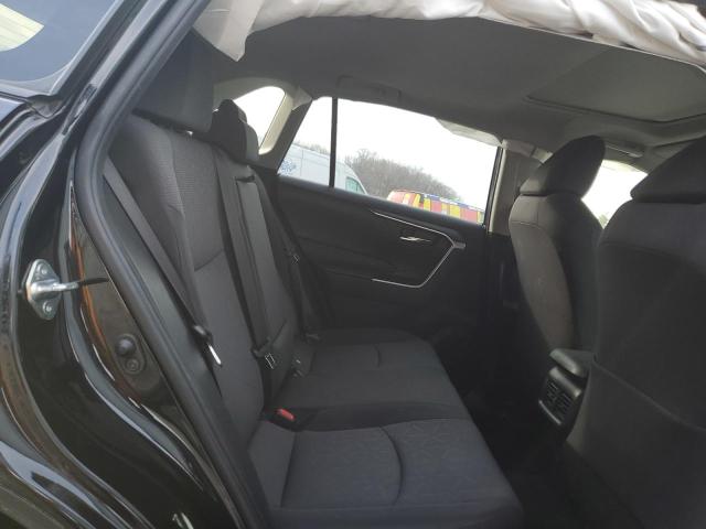 2022 TOYOTA RAV4 XLE - JTMRWRFVXND153112