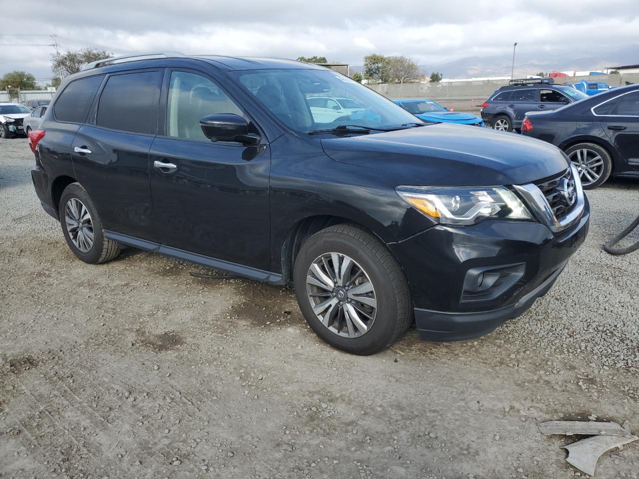 NISSAN PATHFINDER SL