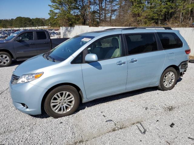 TOYOTA SIENNA XLE