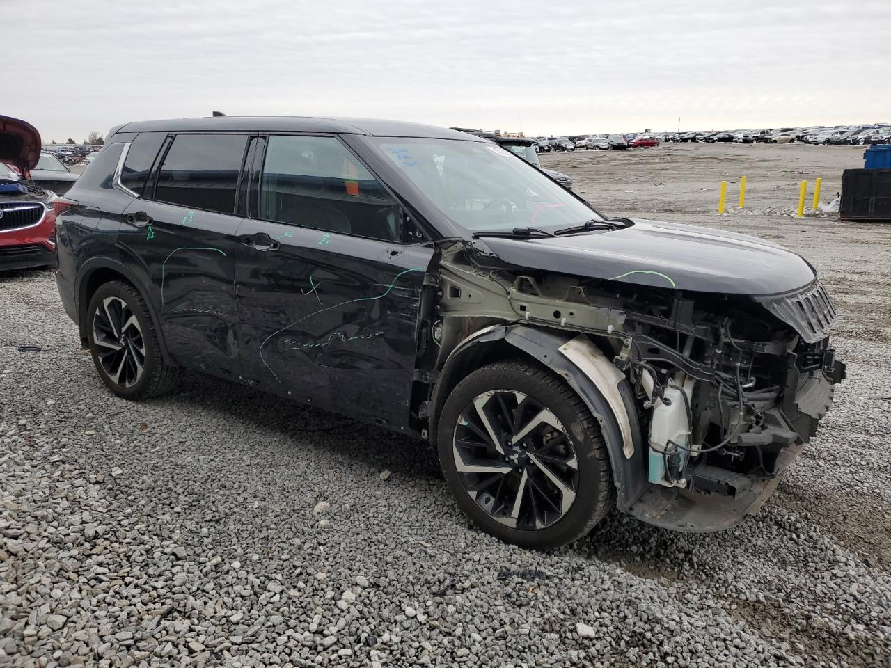 MITSUBISHI OUTLANDER SE