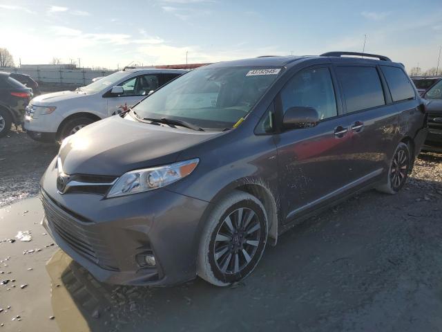 TOYOTA SIENNA XLE