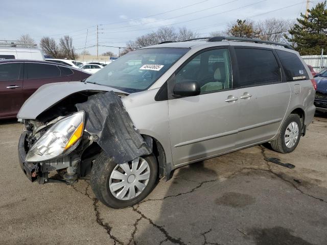 TOYOTA SIENNA CE