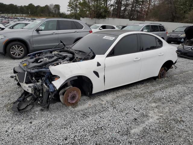 ALFA ROMEO GIULIA QUA