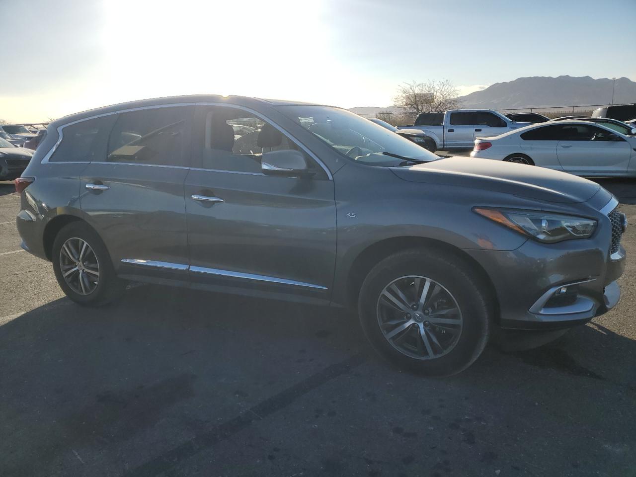 INFINITI QX60 2016