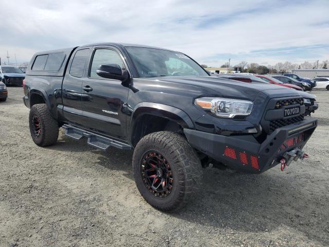 2017 TOYOTA TACOMA 5TFSZ5AN8HX062609