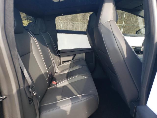 2024 TESLA CYBERTRUCK 7G2CEHED6RA006192