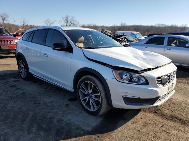 Vin: yv4612hk4f1001399, lot: 46655045, volvo v60 premier 20154