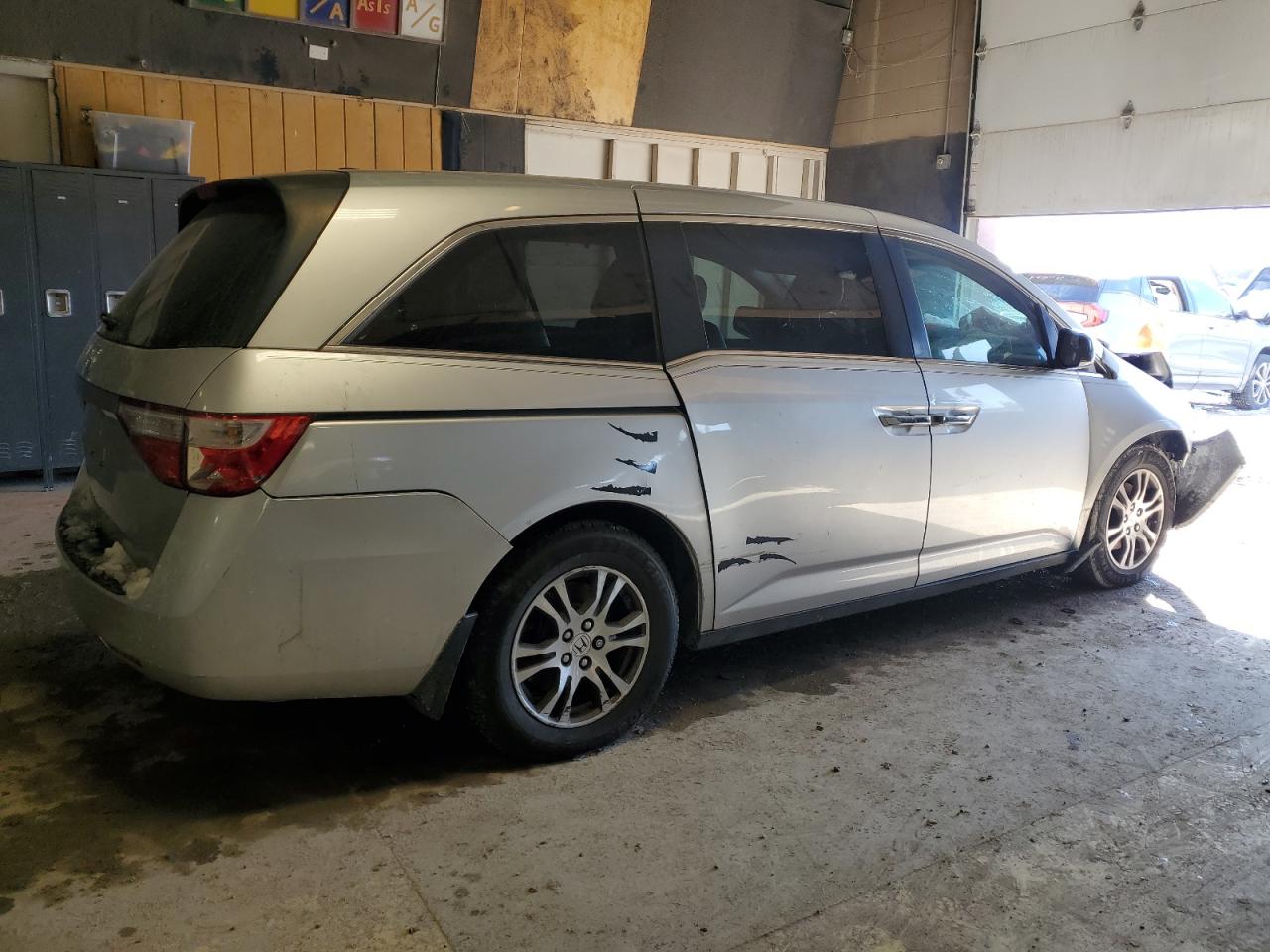 Lot #3257115253 2012 HONDA ODYSSEY EX