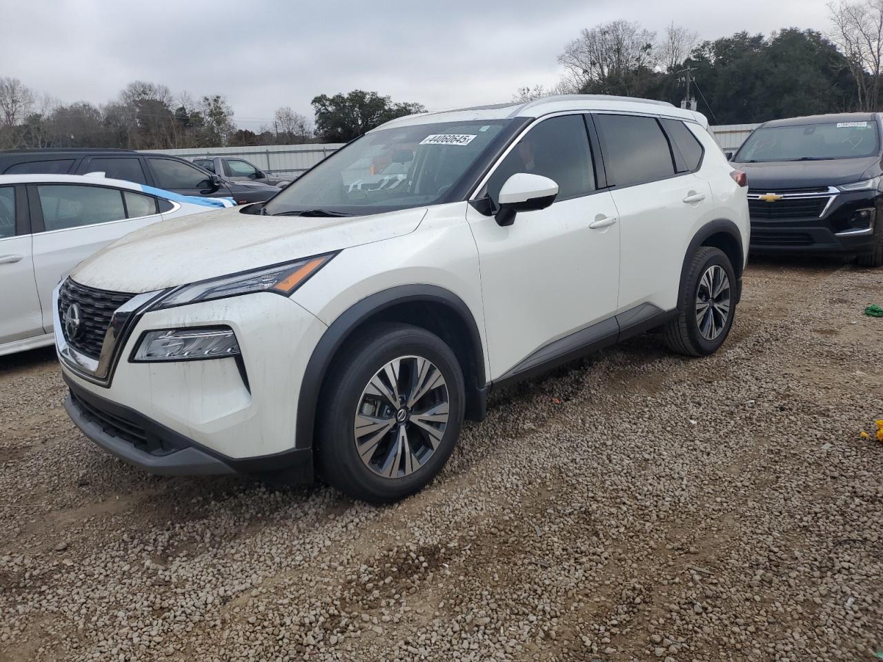 NISSAN ROGUE SV