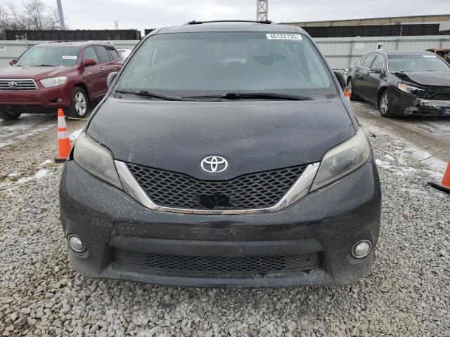 2017 TOYOTA SIENNA SE 5TDXZ3DC3HS884440