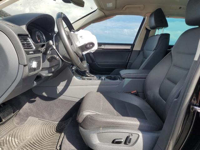 2017 VOLKSWAGEN TOUAREG SP WVGEF7BP2HD000699
