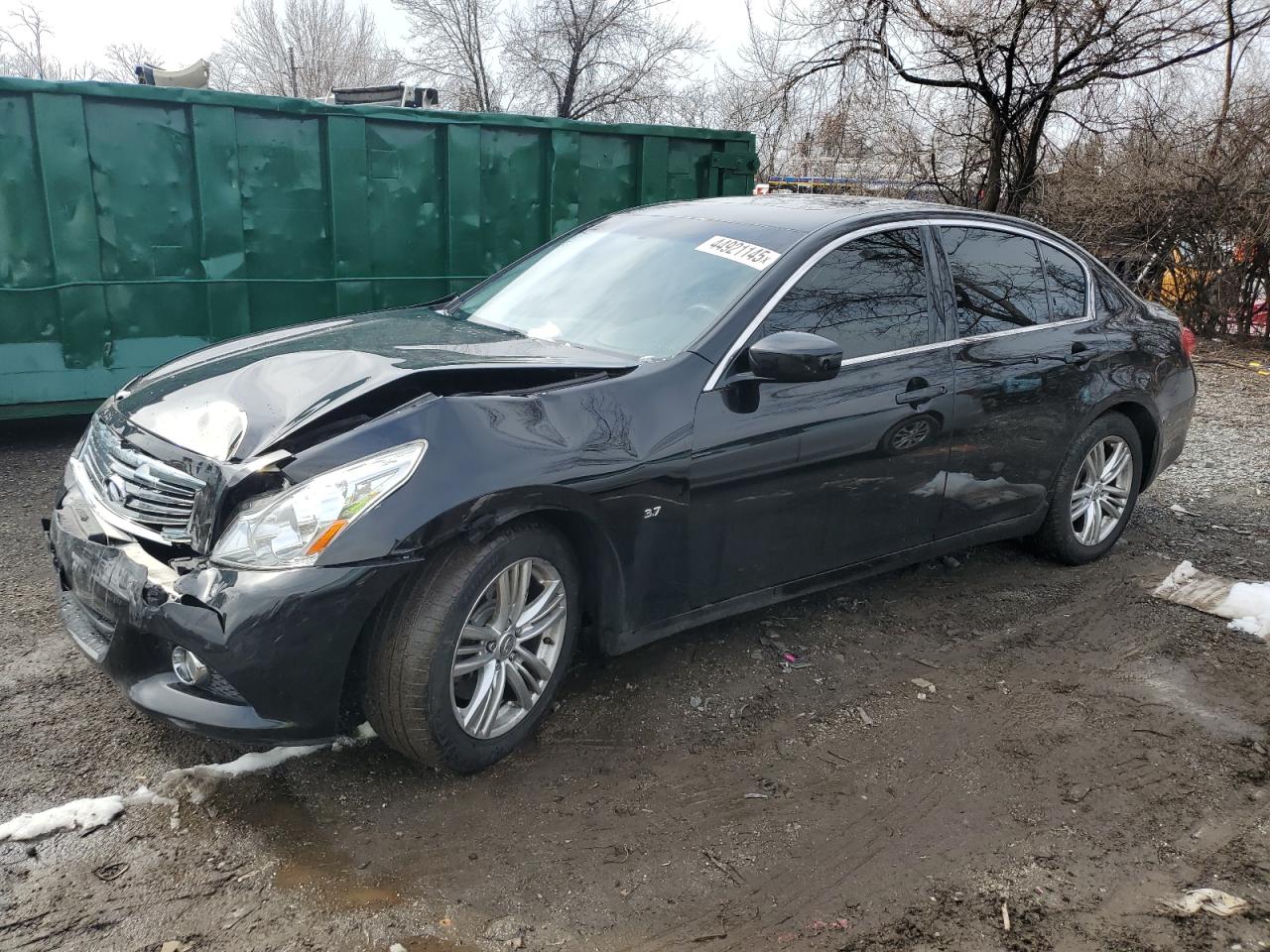 INFINITI Q40