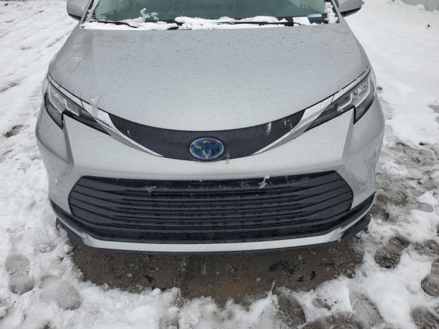 2021 TOYOTA SIENNA LE - 5TDBRKEC2MS012232