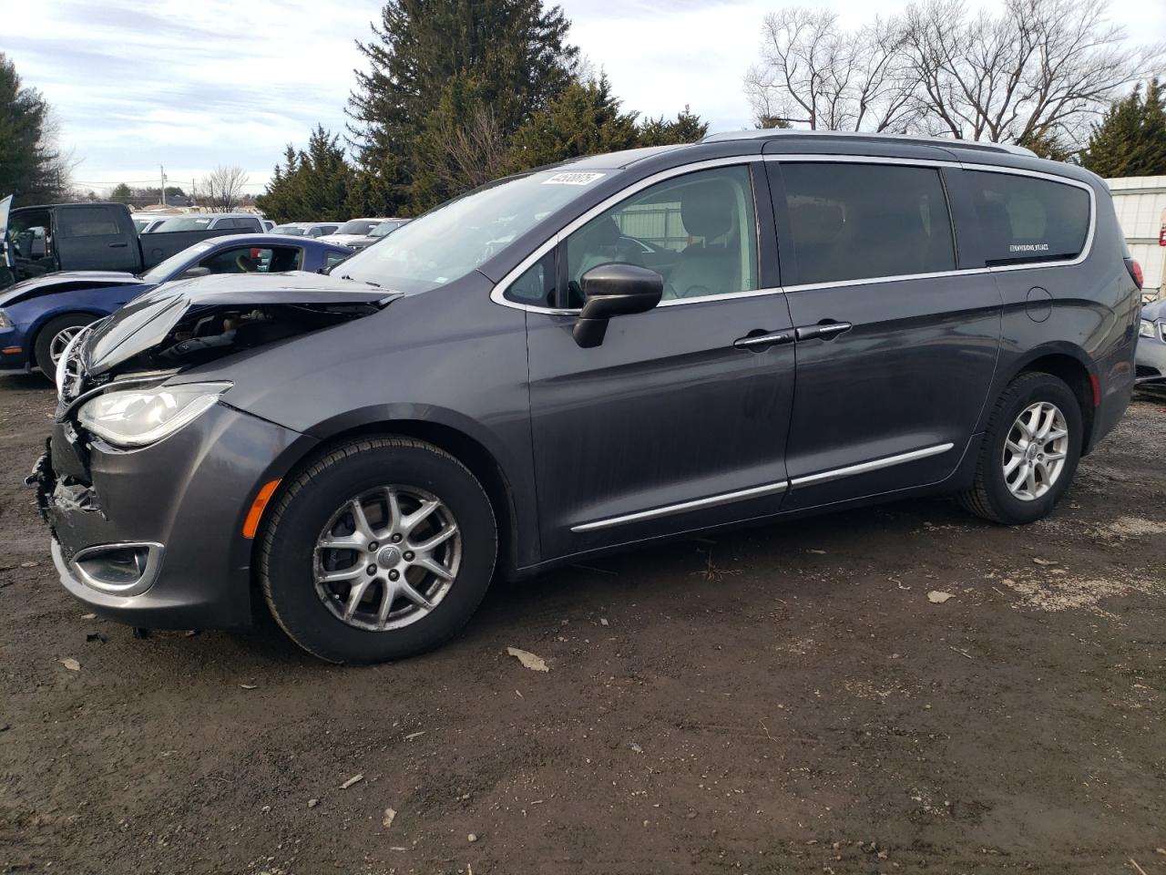 CHRYSLER PACIFICA TOURING L
