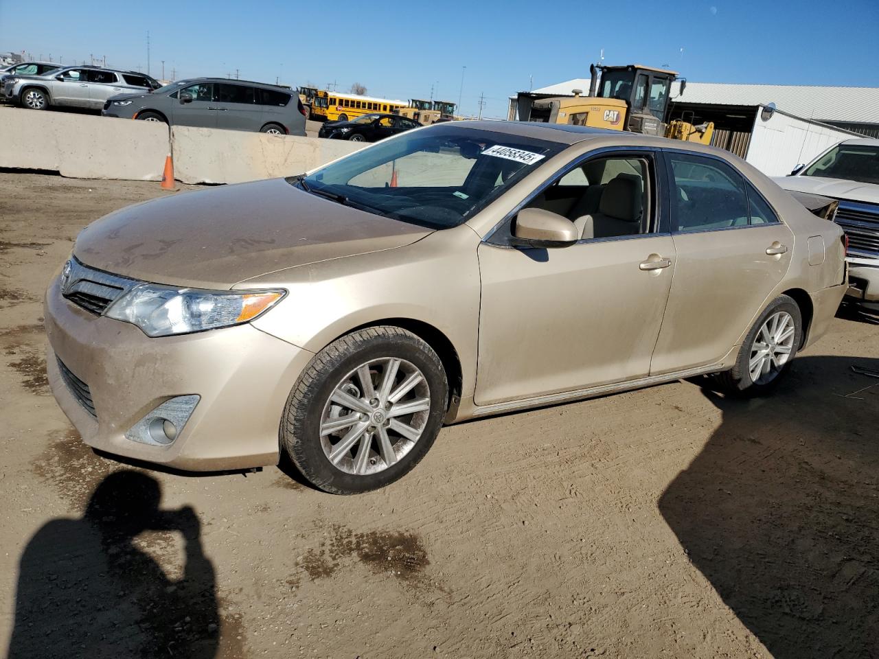 TOYOTA CAMRY BASE