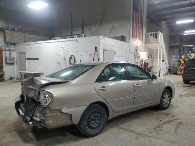 TOYOTA CAMRY LE 2002 gold  gas 4T1BF30K22U007792 photo #4