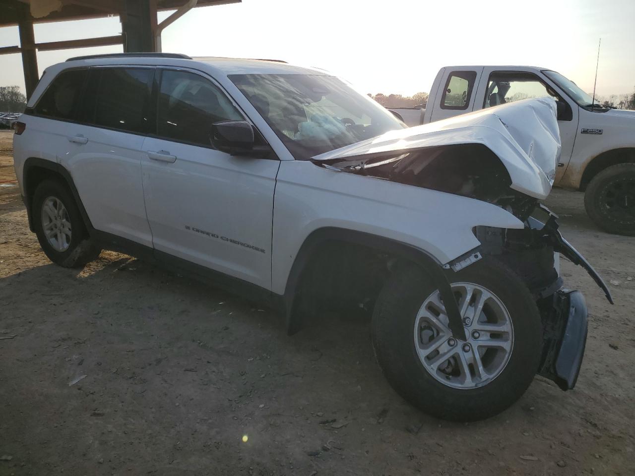 JEEP GRAND CHEROKEE LAREDO