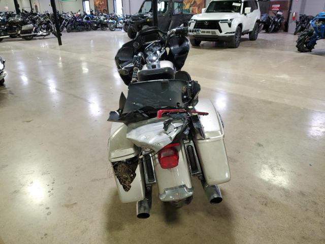 2018 HARLEY-DAVIDSON FLTRU 1HD1KGD18JB634512