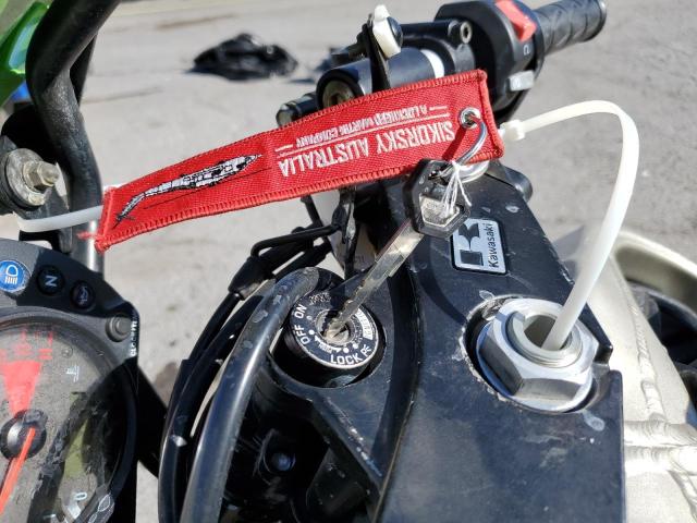 2002 KAWASAKI ZX900 F1 Z - JKAZX2F142A001271