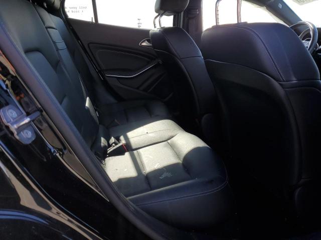 2019 MERCEDES-BENZ GLA 250 4M WDCTG4GB5KU017177