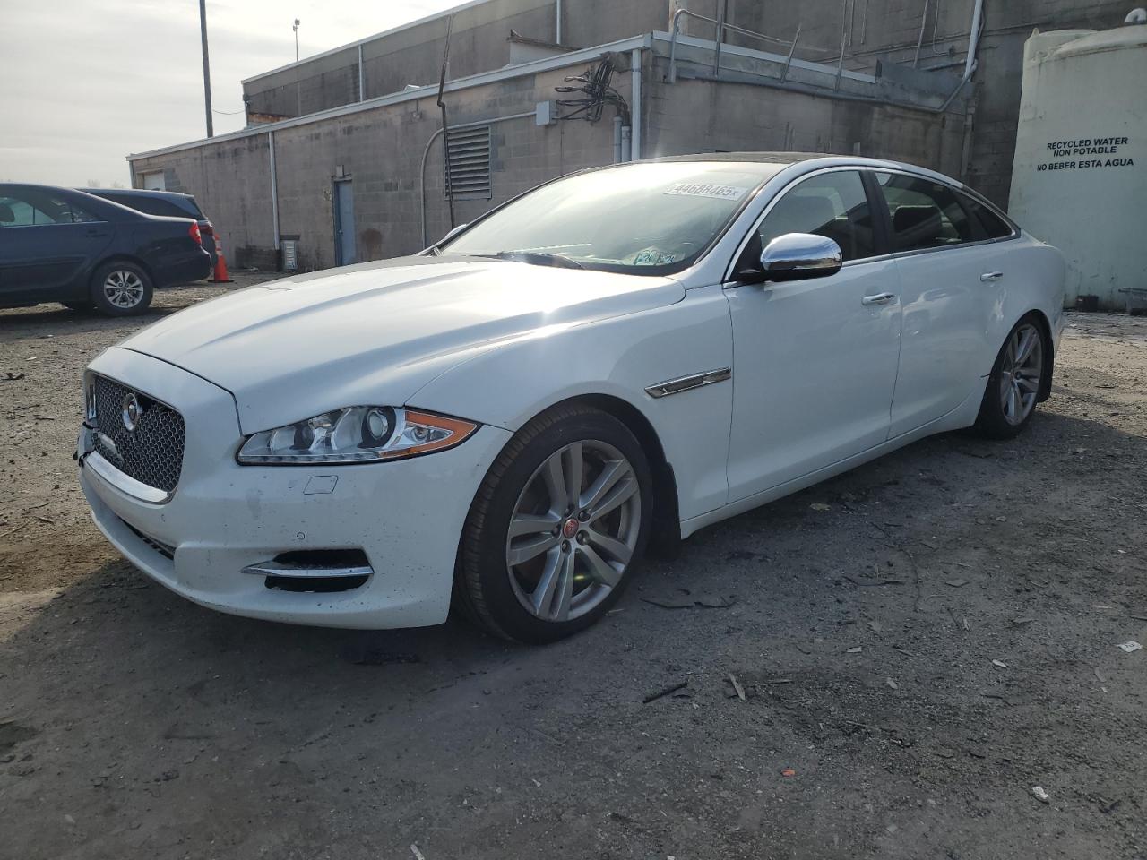 JAGUAR XJ PORTFOLIO